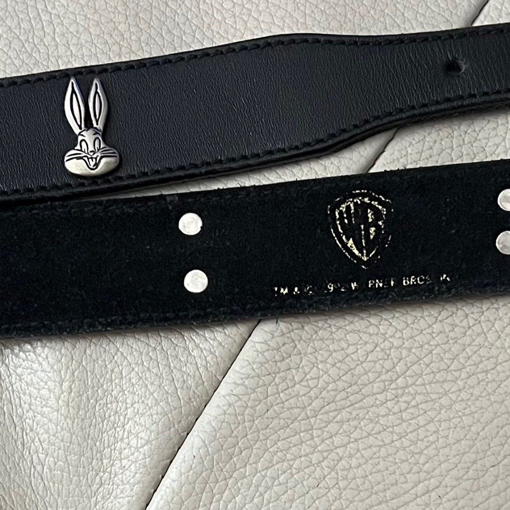 Looney Tunes black leather belt